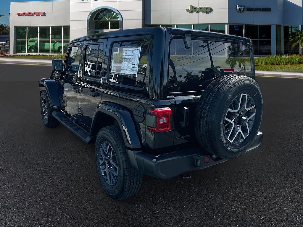 2025 Jeep Wrangler Sahara photo 4