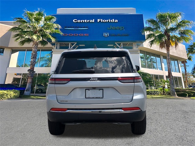 2025 Jeep Grand Cherokee Limited photo 4