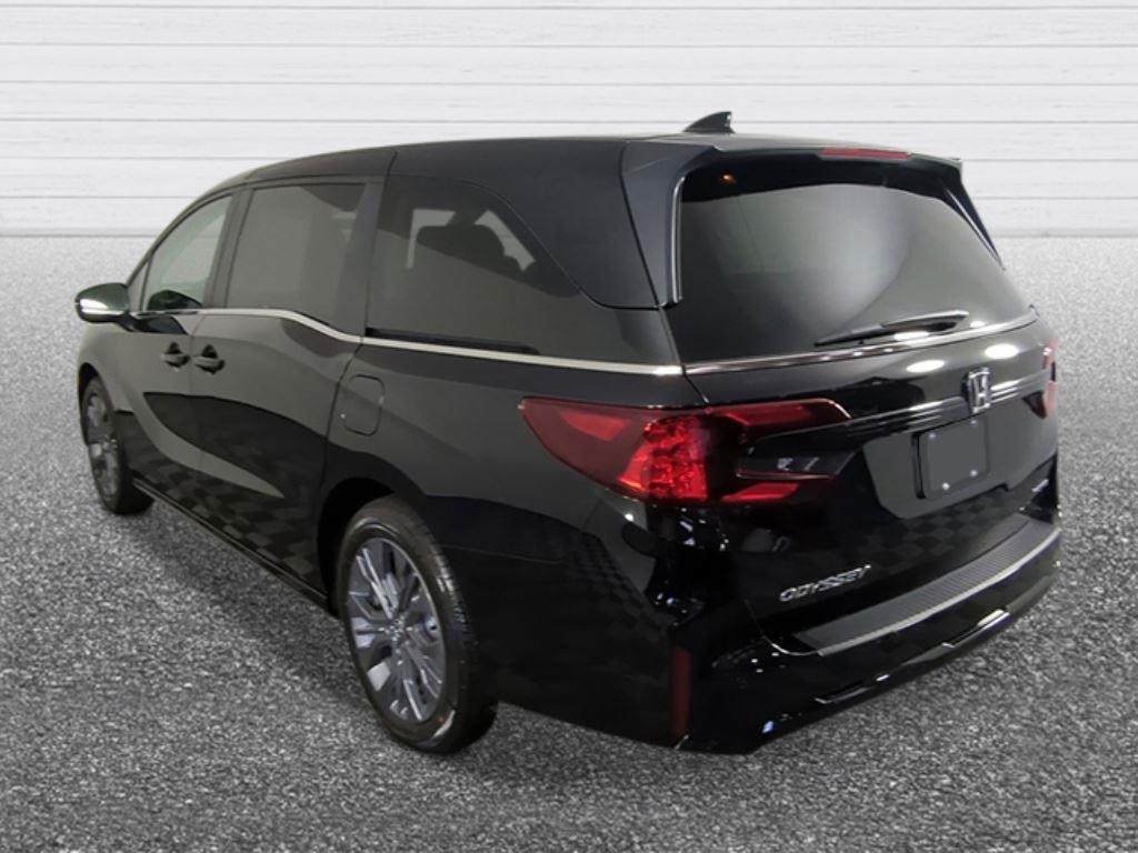 2026 Honda Odyssey Touring photo 3