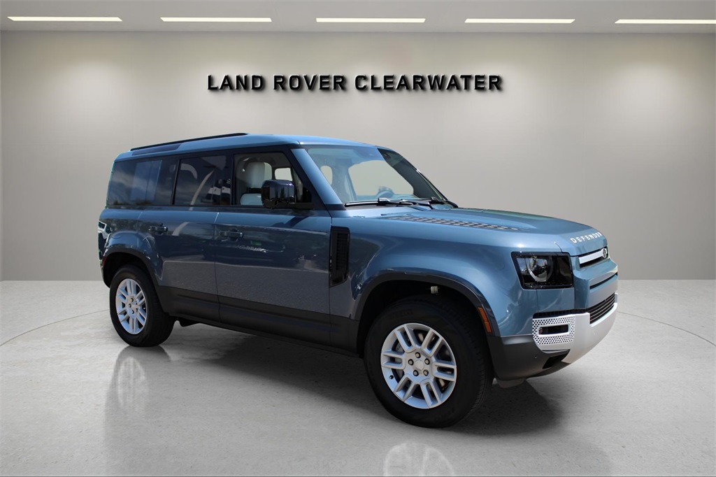 2025 Land Rover Defender 110 S photo 7