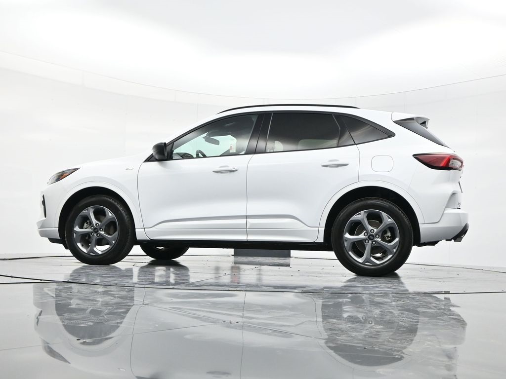 2023 Ford Escape ST-Line photo 45