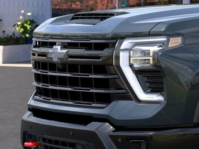 2025 Chevrolet Silverado 2500HD LT photo 8
