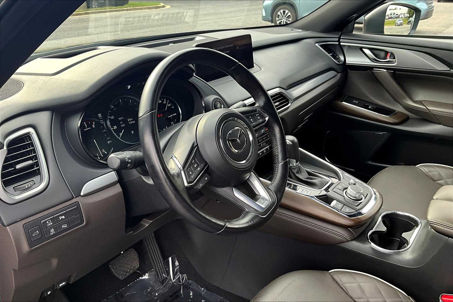 2022 Mazda CX-9 Signature photo 16