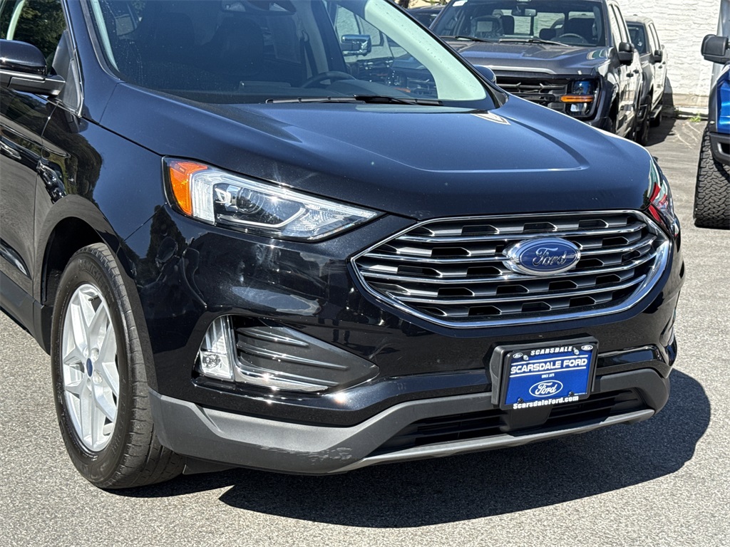 2022 Ford Edge SEL photo 8