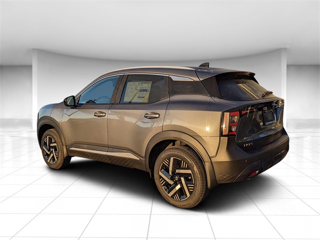 2026 Nissan Kicks SV photo 2