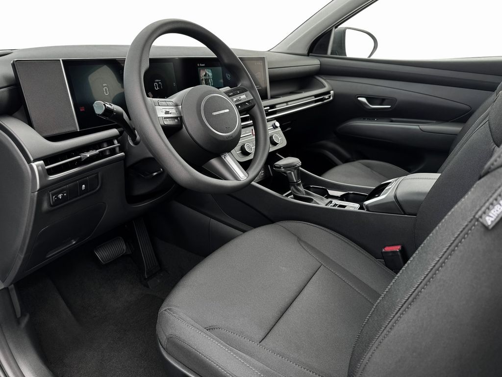 2025 Hyundai Tucson SE photo 14