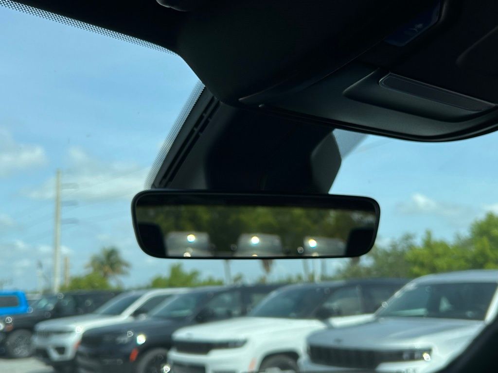 2025 Ram 1500 Tradesman photo 39