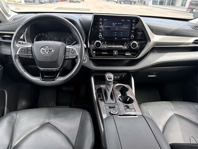 2020 Toyota Highlander Limited photo 15
