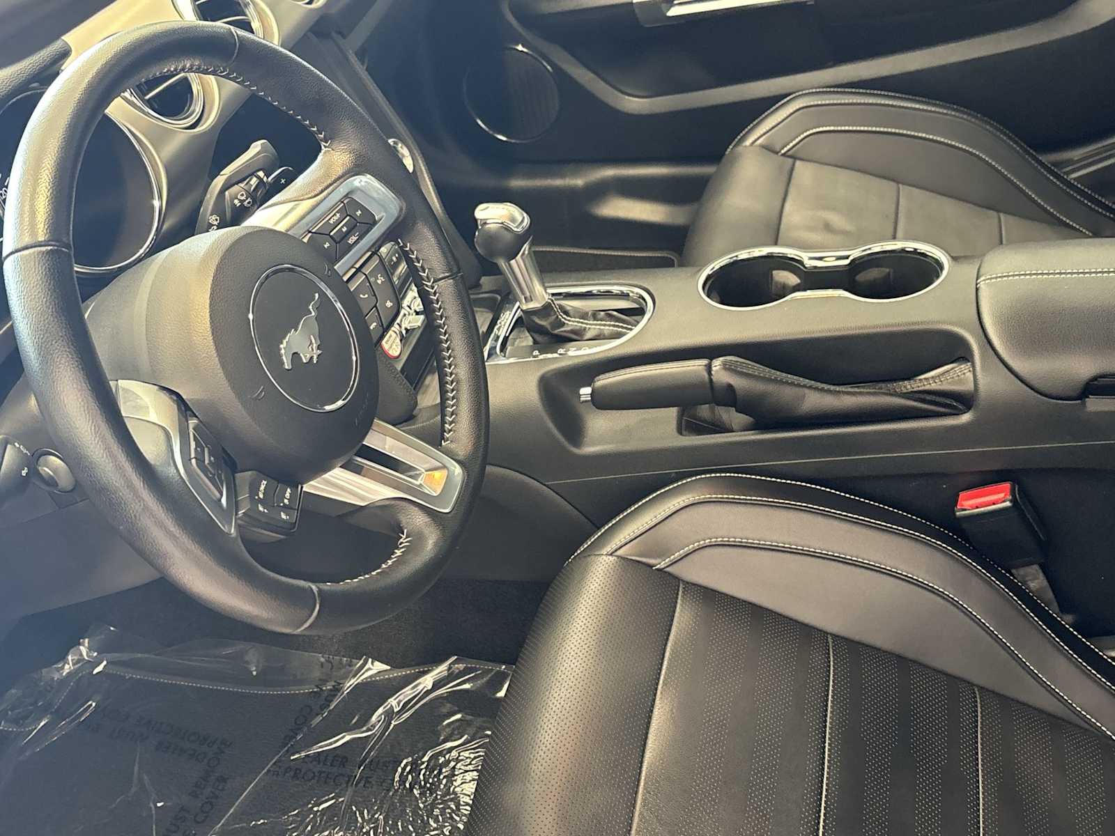 2015 Ford Mustang GT Premium photo 17