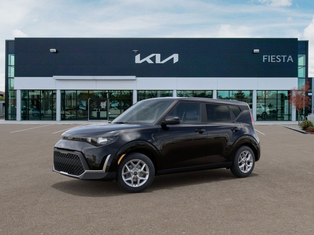 2025 Kia Soul S photo 3