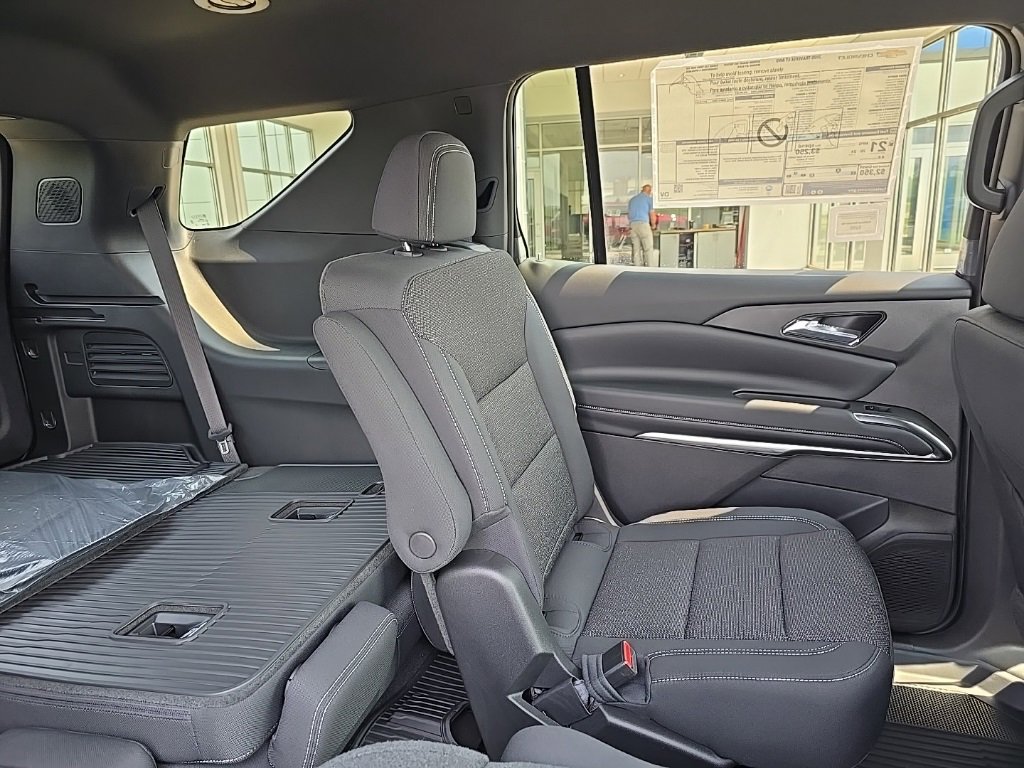 2026 Chevrolet Traverse photo 21