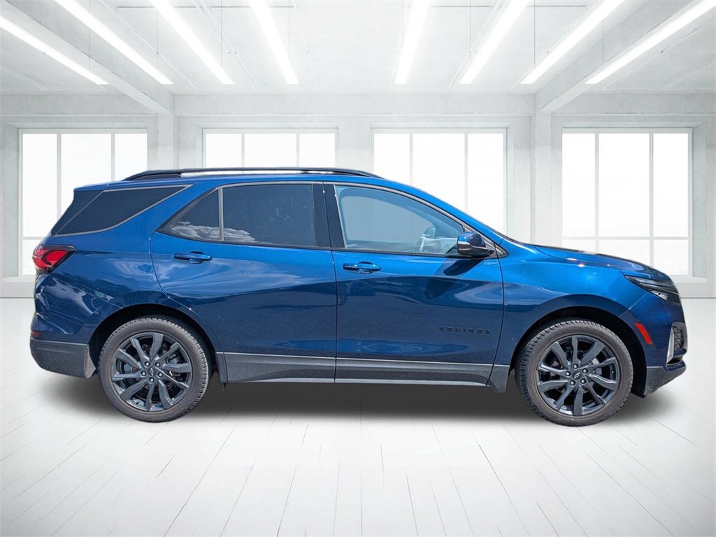 2022 Chevrolet Equinox RS photo 2