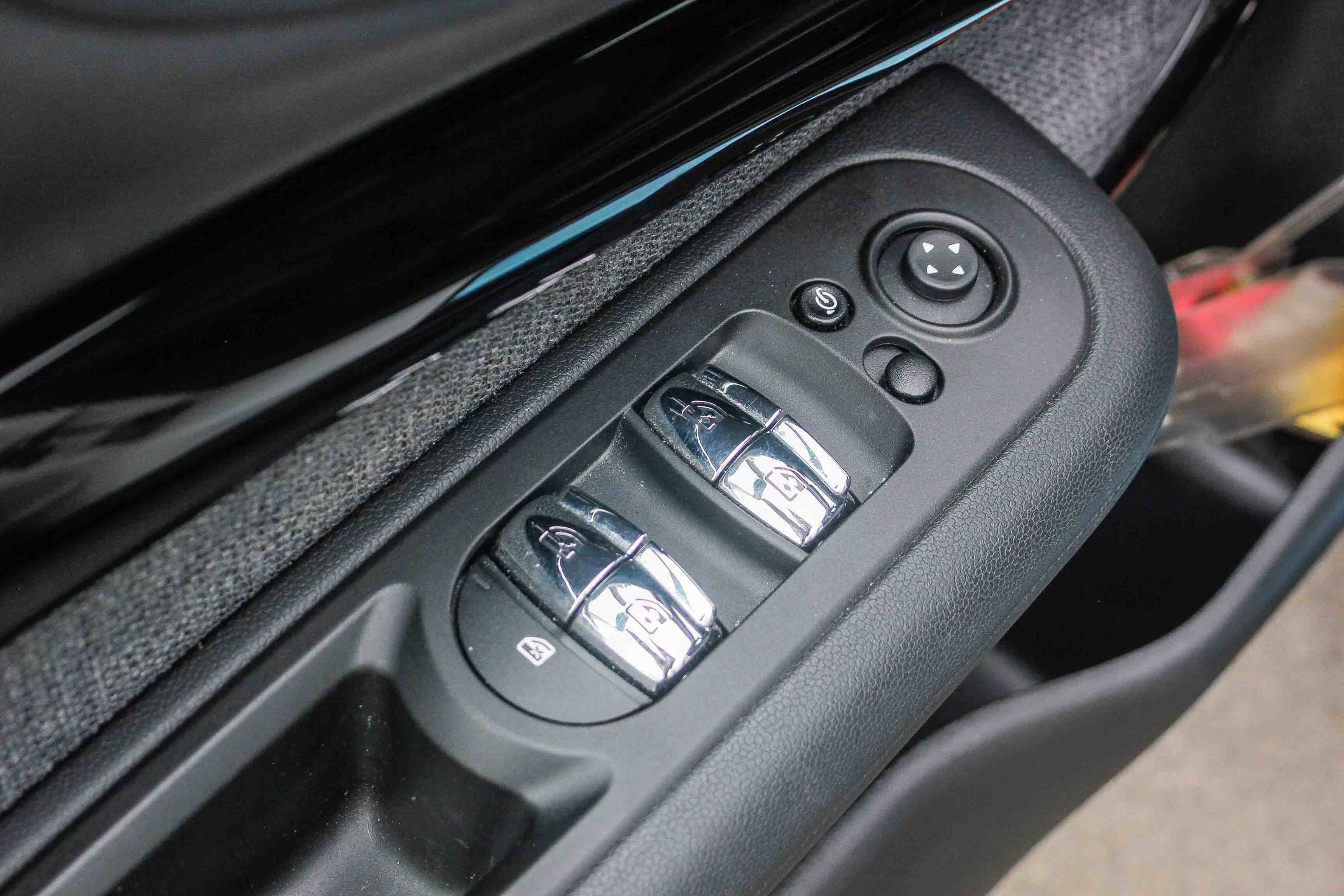 2024 Mini Clubman Base S photo 23