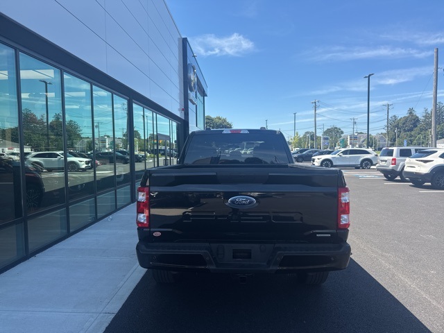 2023 Ford F-150 XL photo 2
