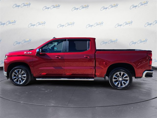 2021 Chevrolet Silverado 1500 LT photo 2