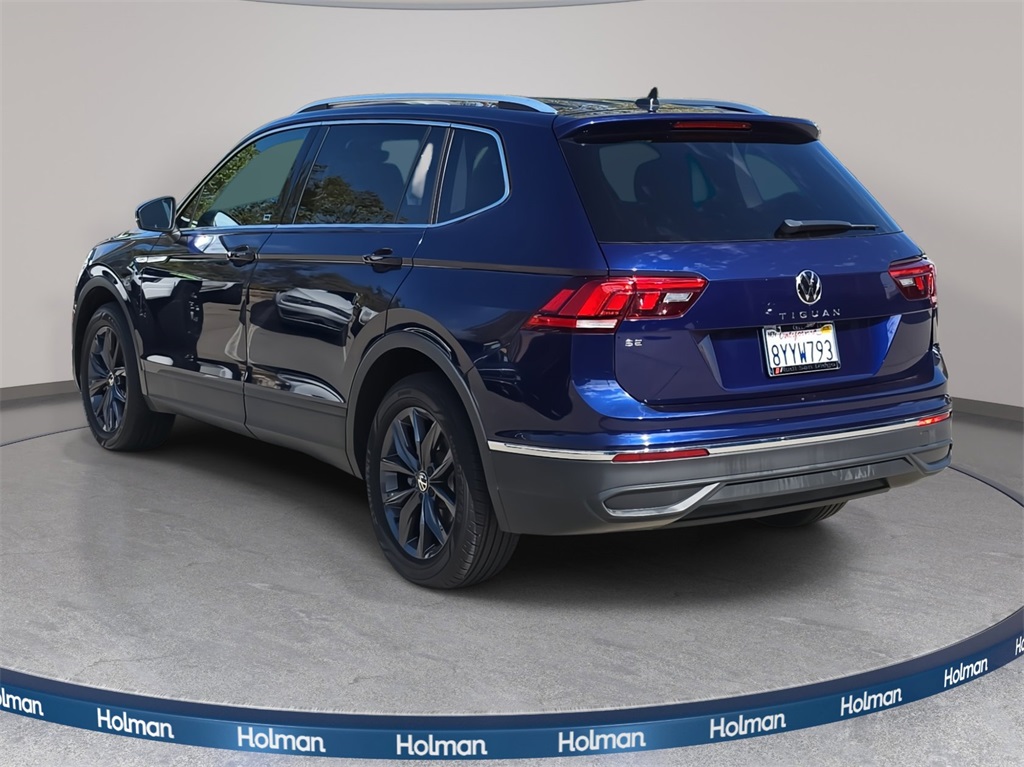 2022 Volkswagen Tiguan SE photo 2