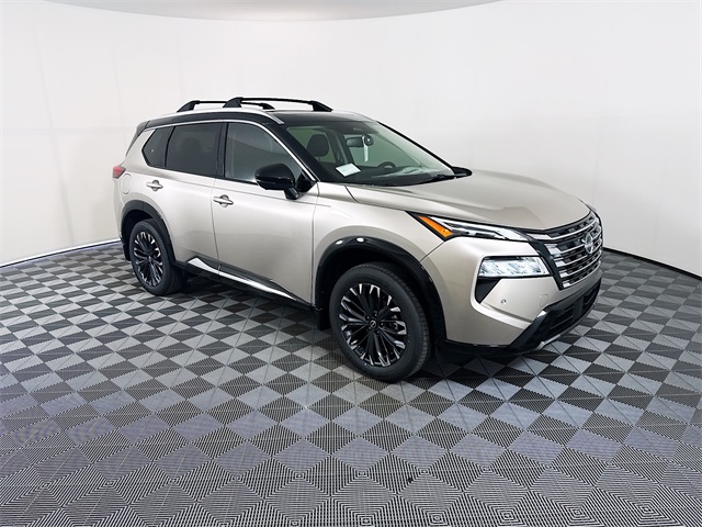 2026 Nissan Rogue Platinum's photo