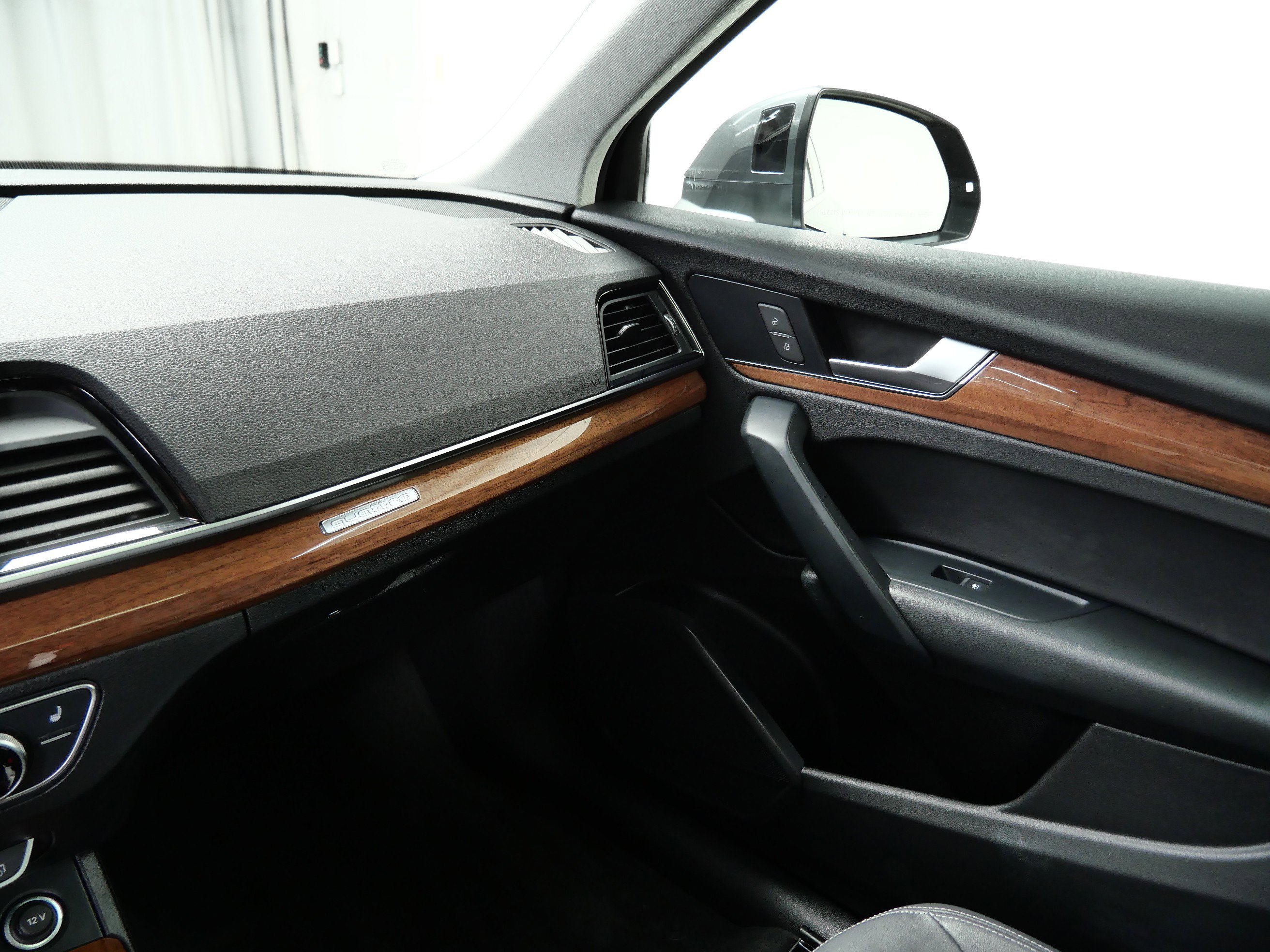 2023 Audi Q5 S line Premium photo 19