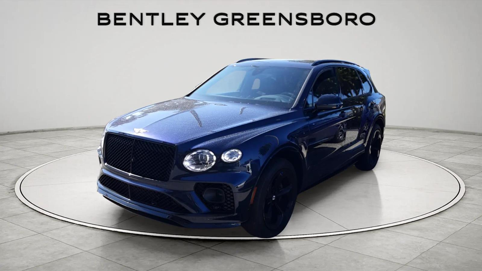 2022 Bentley Bentayga V8 photo 4