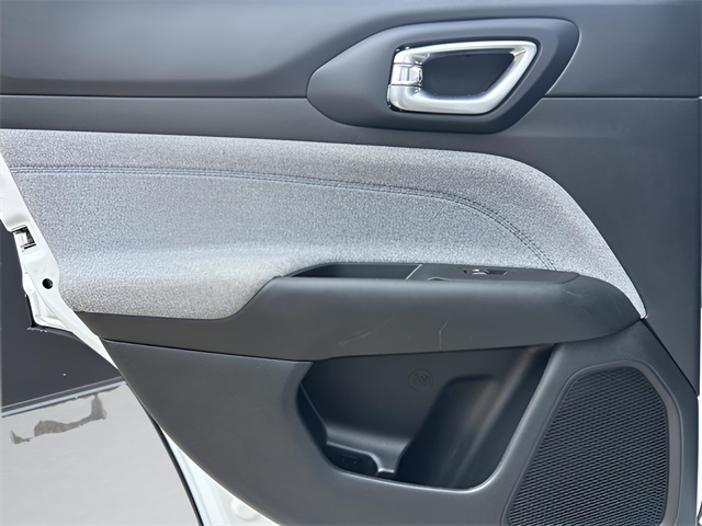 2023 Jeep Compass Latitude photo 20