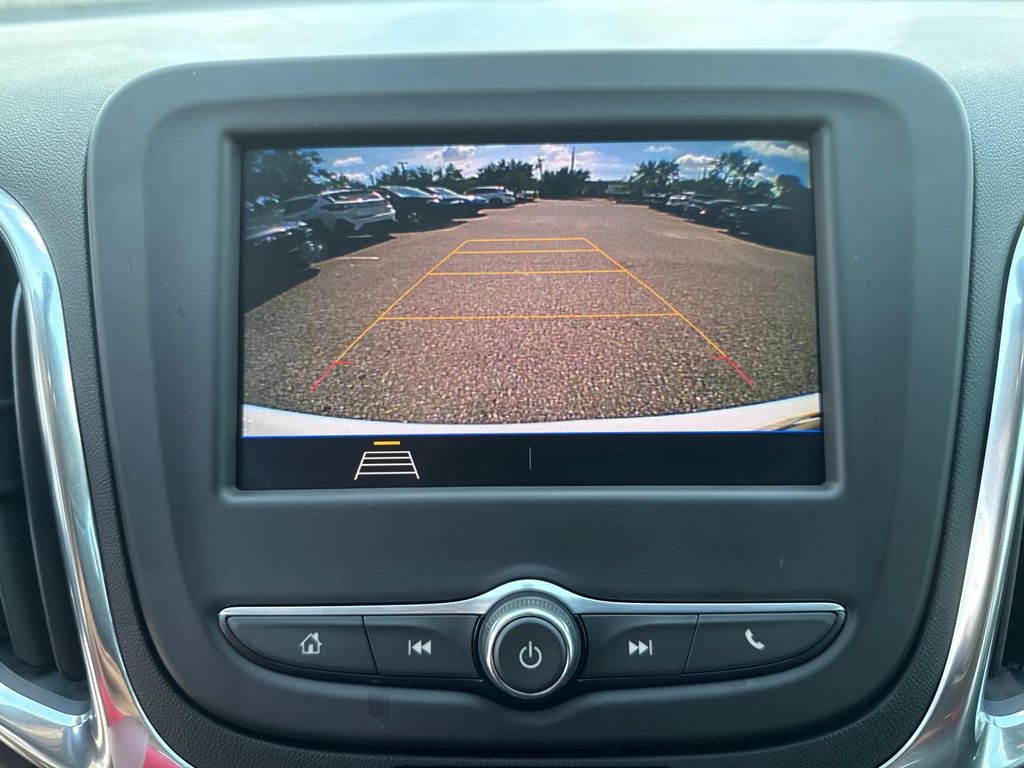 2021 Chevrolet Equinox LT photo 23