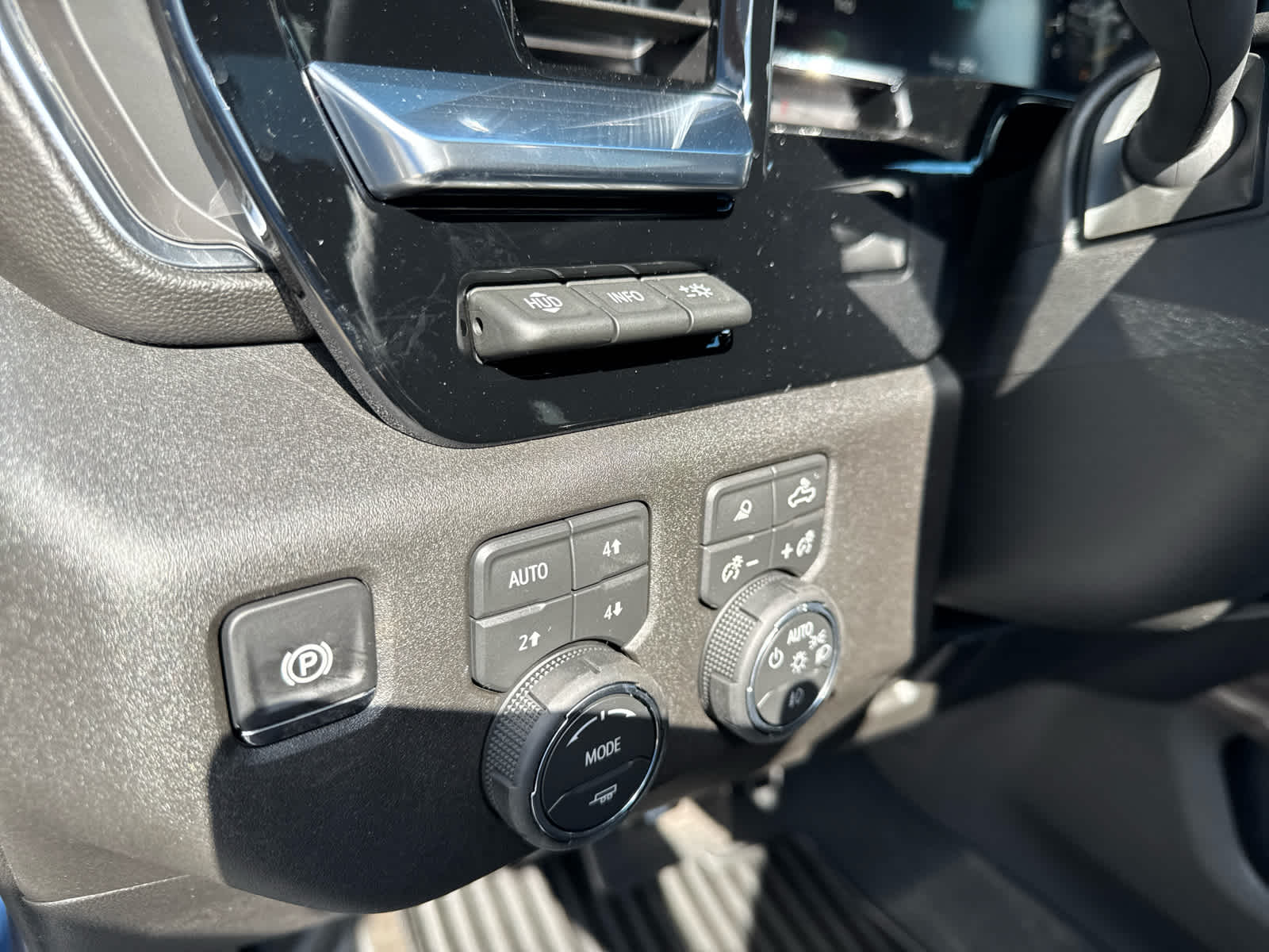 2026 Chevrolet Silverado LTZ photo 18
