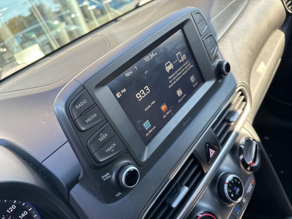 2021 Hyundai Kona SE photo 4