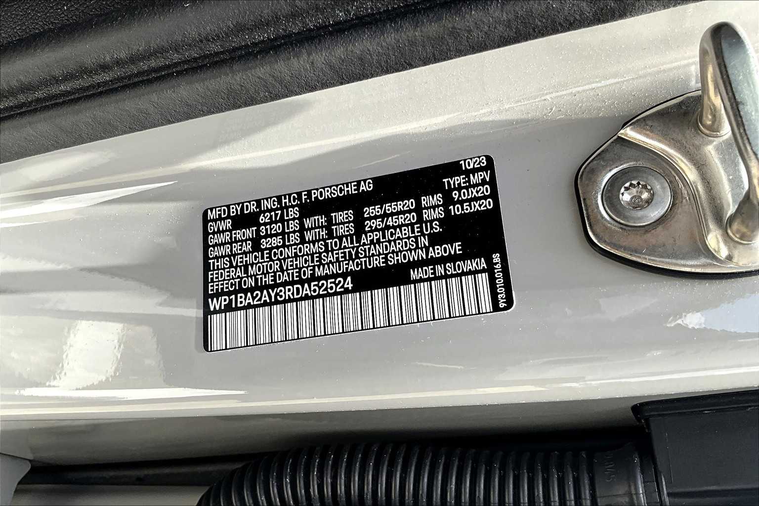2024 Porsche Cayenne Coupe photo 65