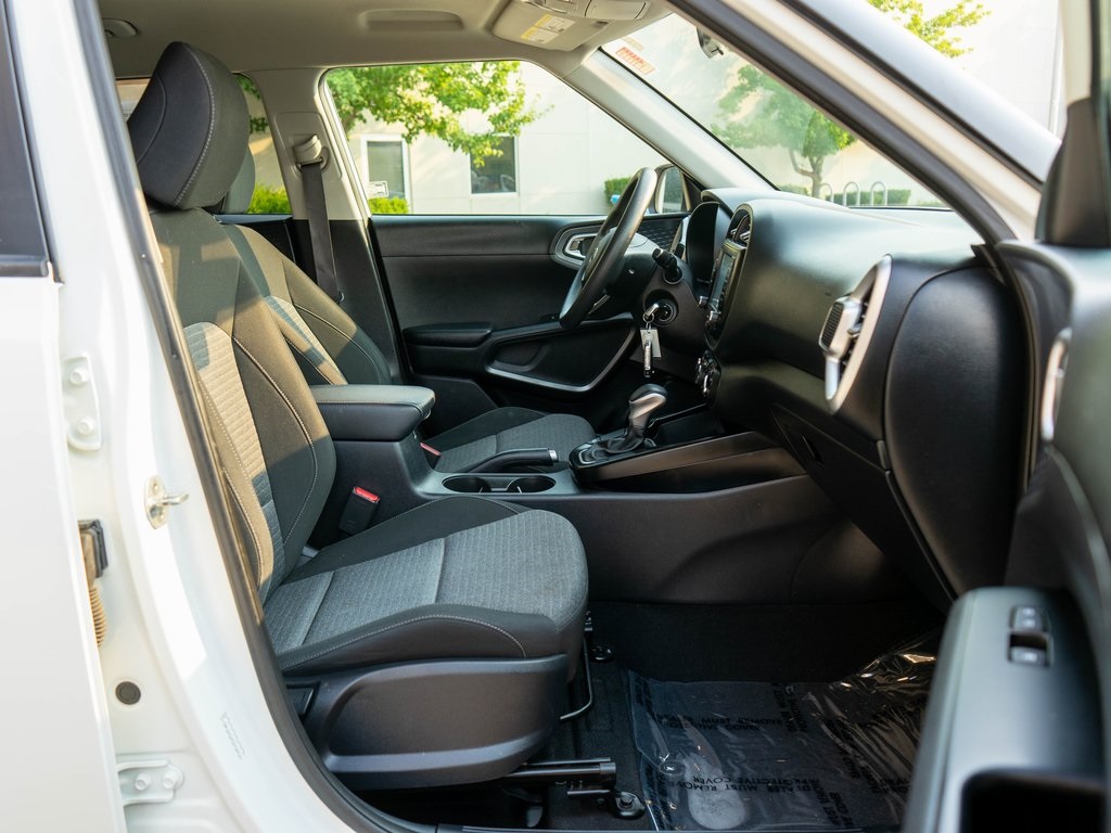 2021 Kia Soul LX S X-Line photo 8