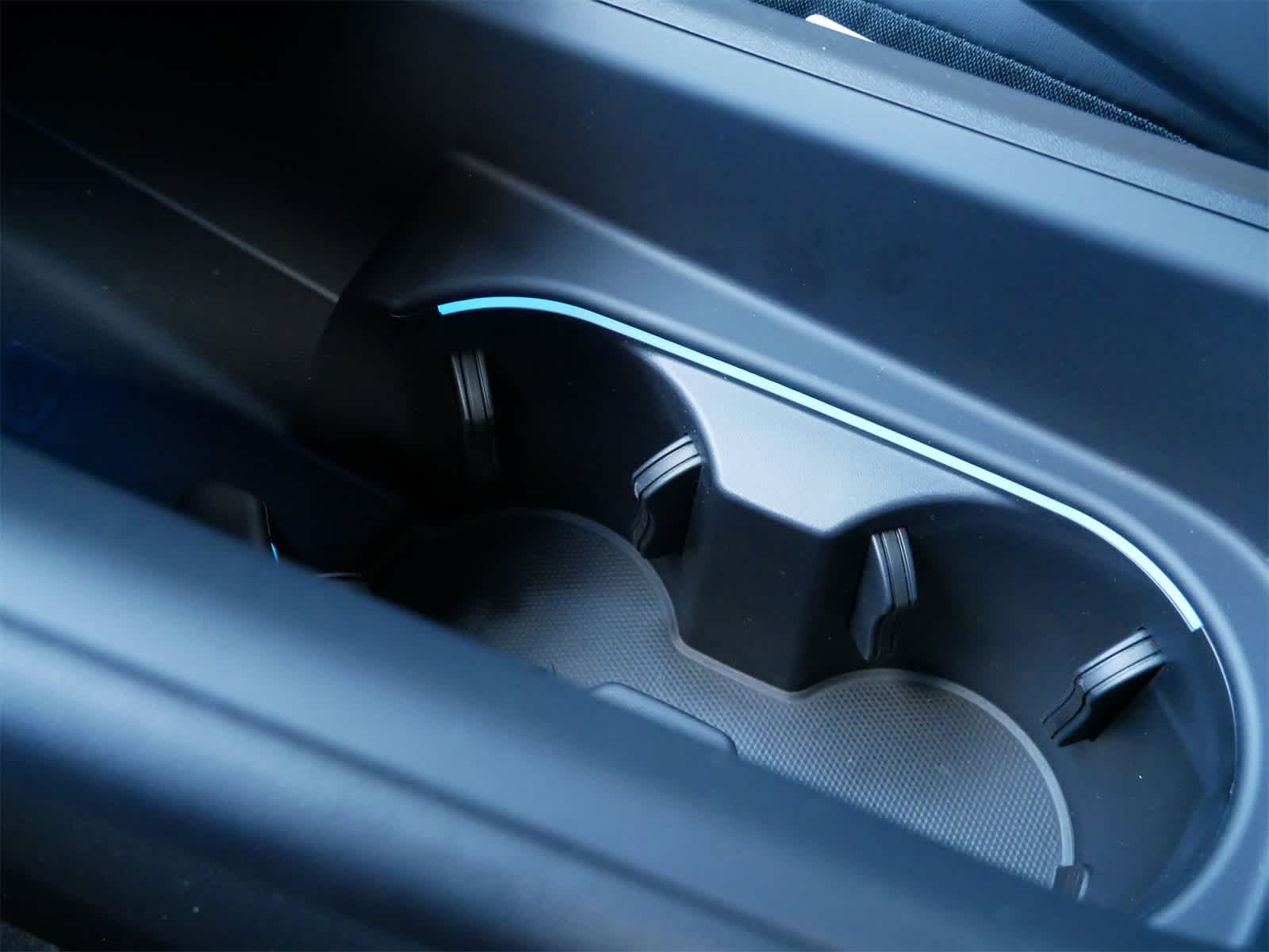 2025 Porsche Macan Electric photo 16
