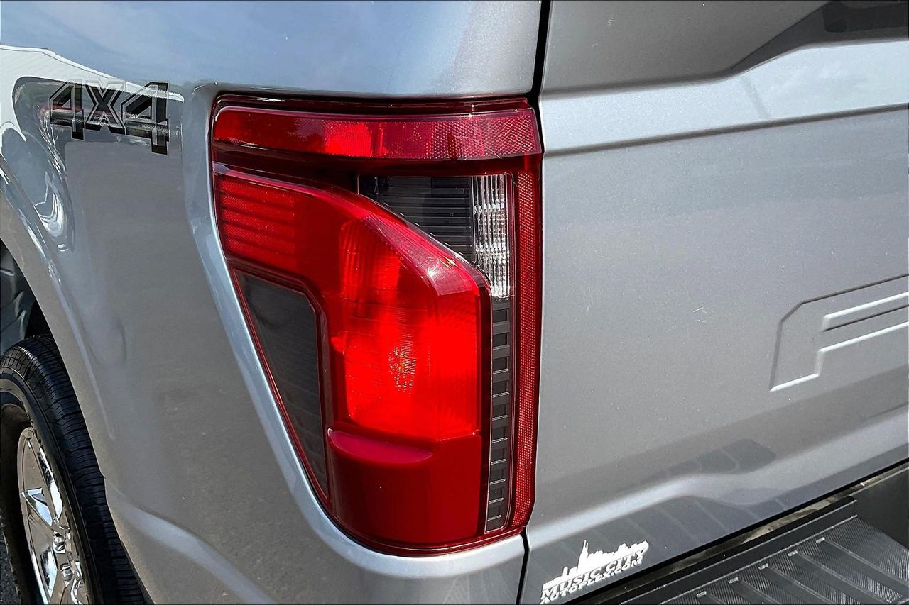 2024 Ford F-150 XLT photo 22
