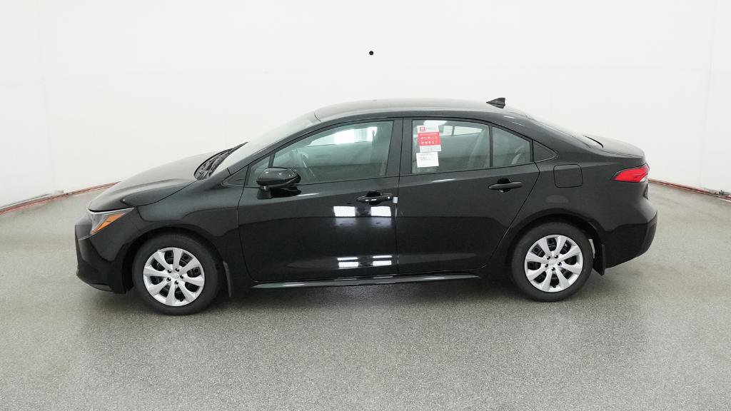 2026 Toyota Corolla LE photo 9