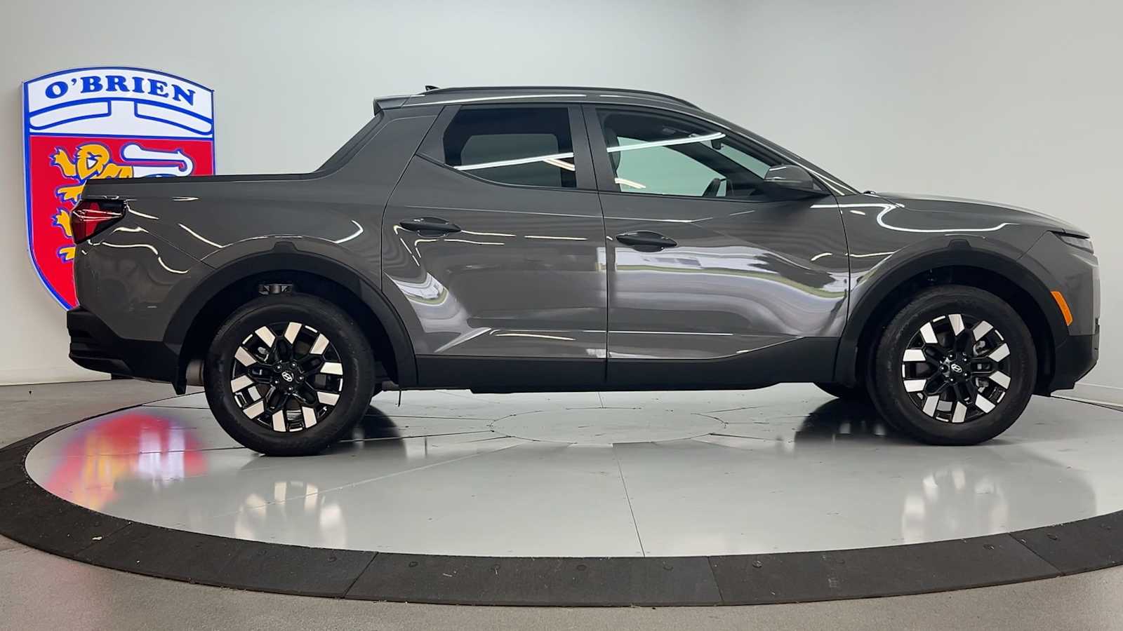 2025 Hyundai Santa Cruz SEL Activity photo 4