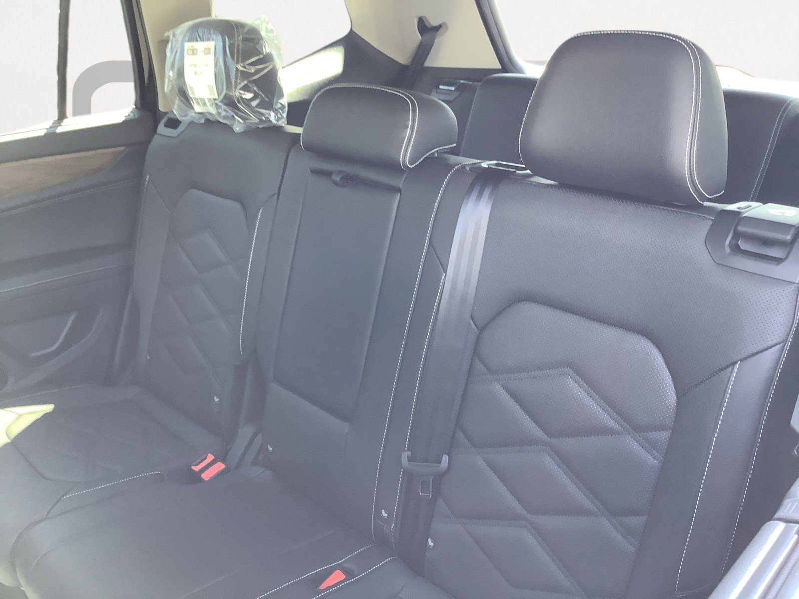 2026 Volkswagen Atlas SE Technology photo 20