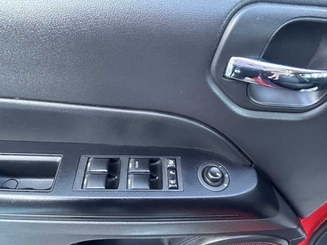 2015 Jeep Patriot Latitude photo 14