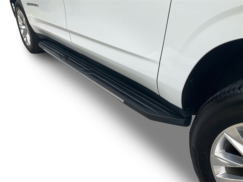 2023 Chevrolet Suburban Premier photo 16