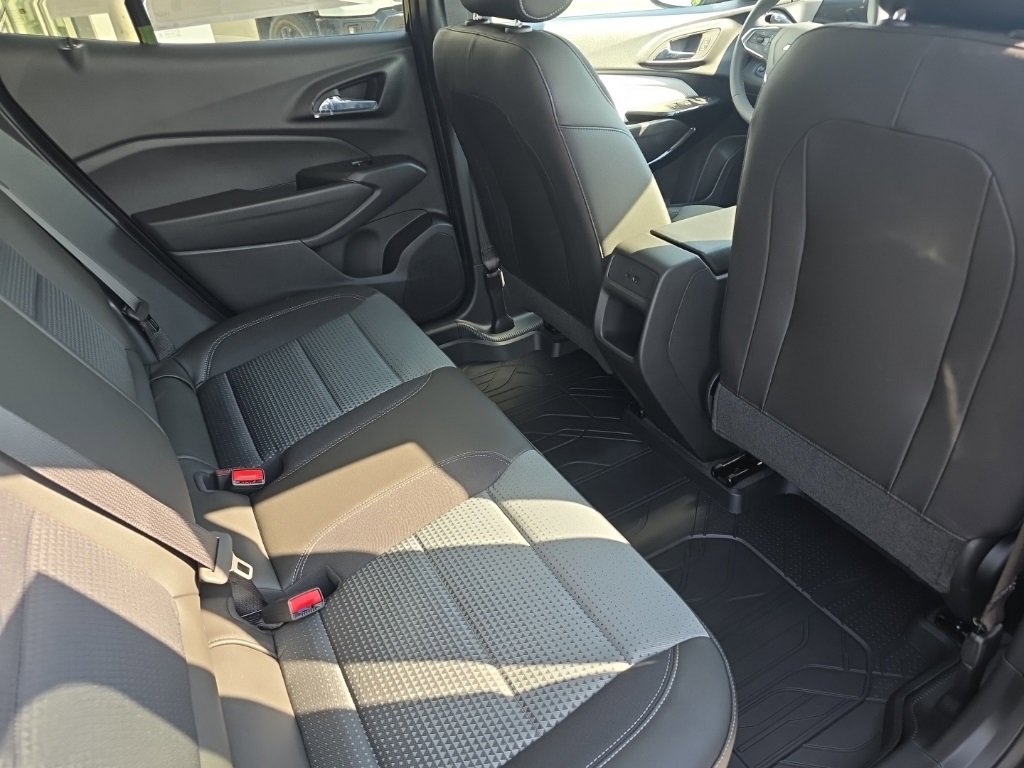 2026 Chevrolet Trax LT photo 18