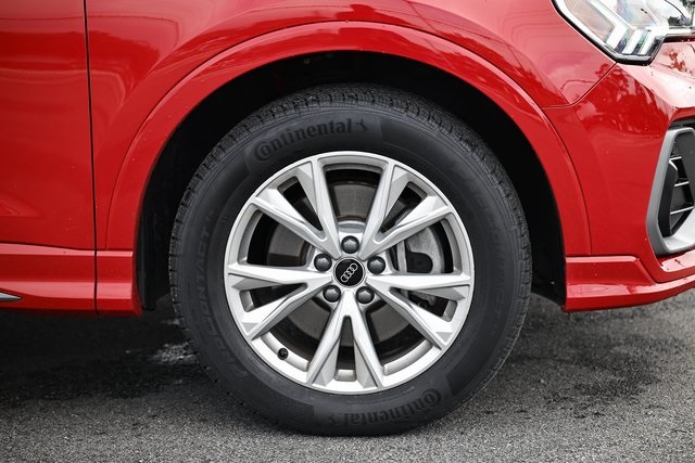2023 Audi Q3 Premium Plus S line photo 3