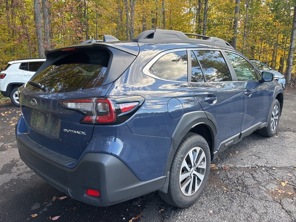 2025 Subaru Outback Premium photo 4