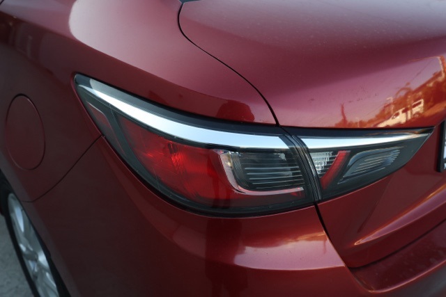 2018 Toyota Yaris iA Base photo 6