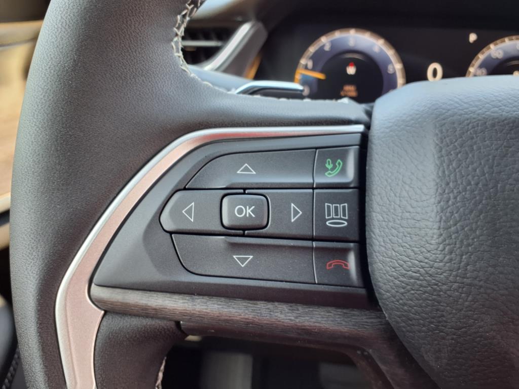 2025 Jeep Grand Cherokee Limited photo 14