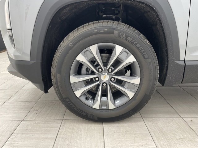 2026 Chevrolet Equinox LT photo 5