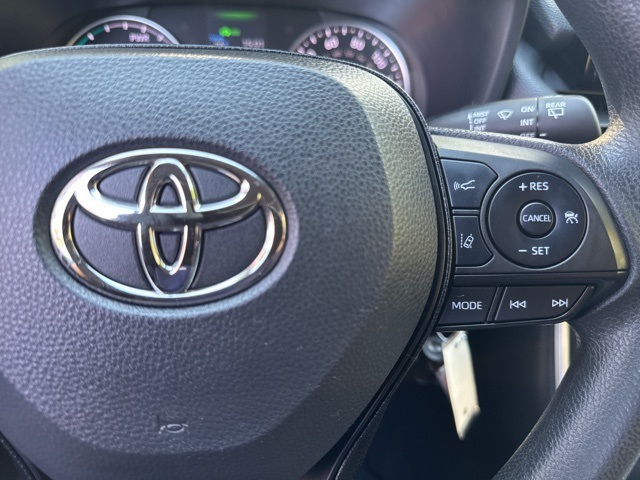 2022 Toyota RAV4 Hybrid LE photo 24