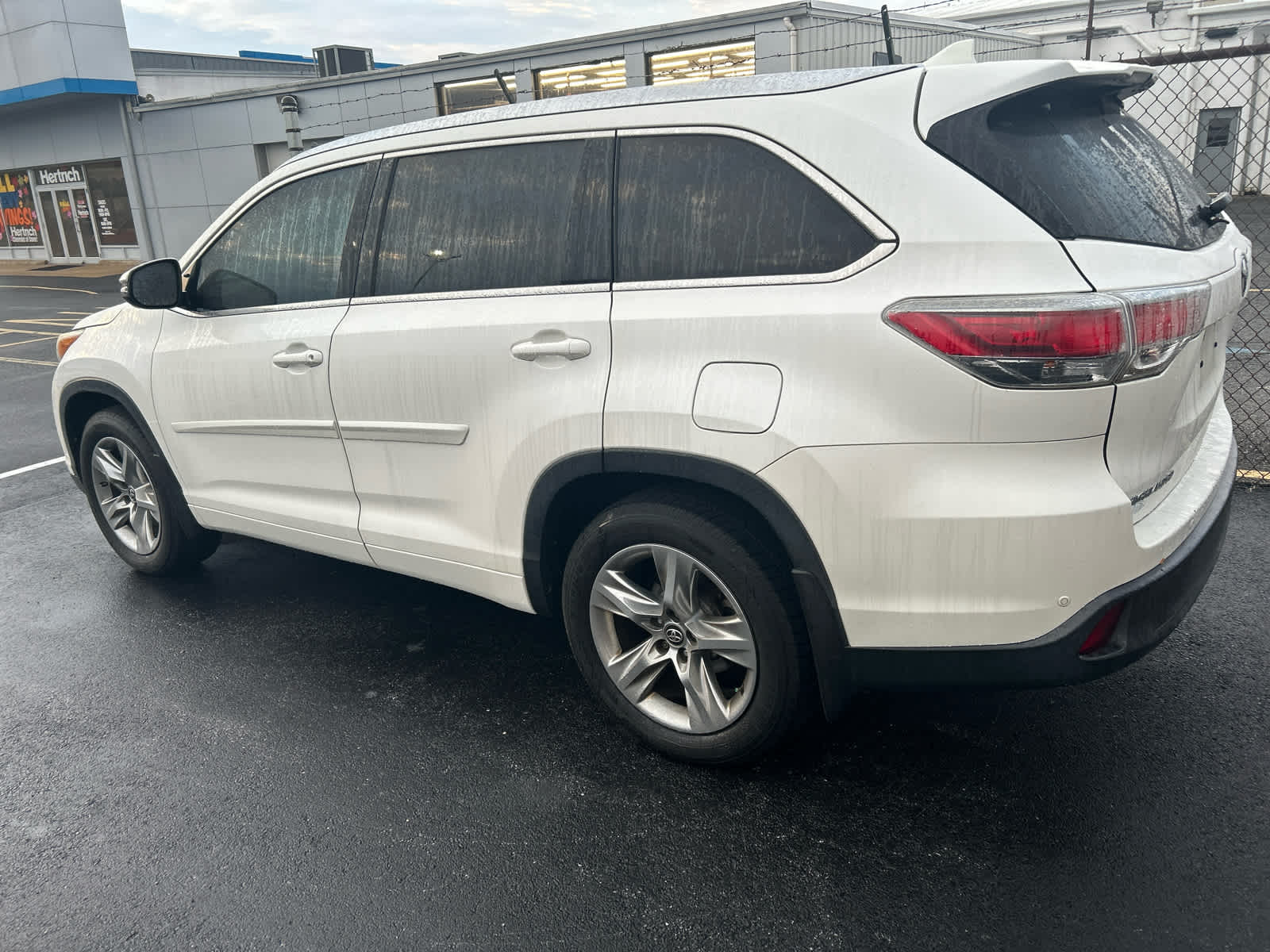 2016 Toyota Highlander Limited photo 4