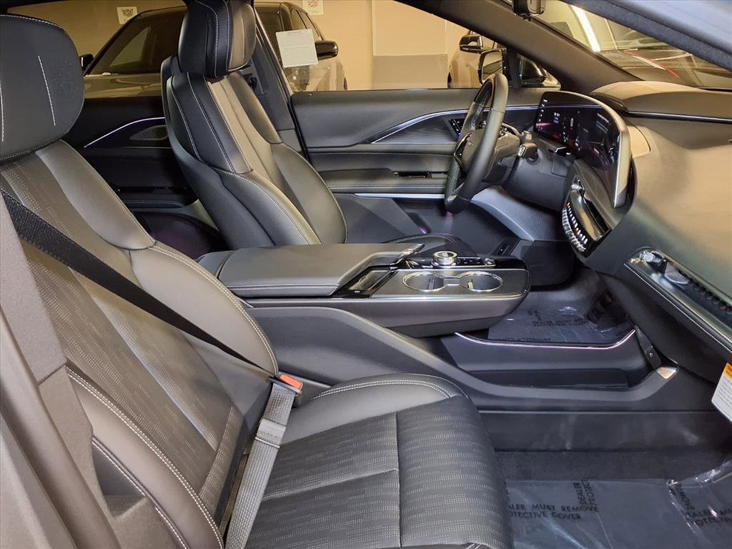 2026 Cadillac Lyriq photo 3