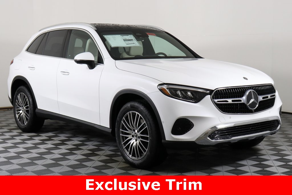 2025 Mercedes-Benz GLC Base's photo