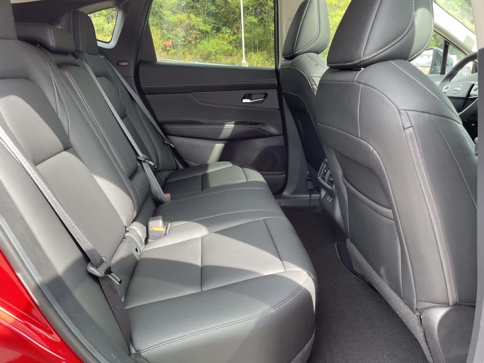 2025 Nissan Murano SL photo 17