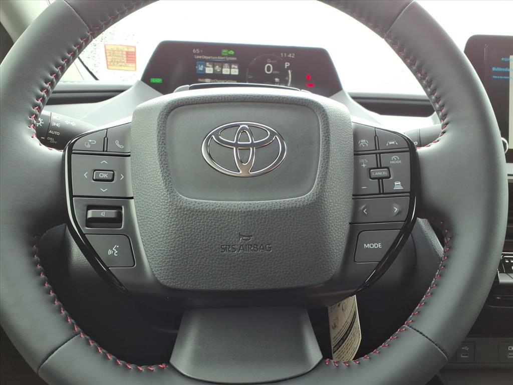 2026 Toyota Prius Plug-in Hybrid XSE photo 25
