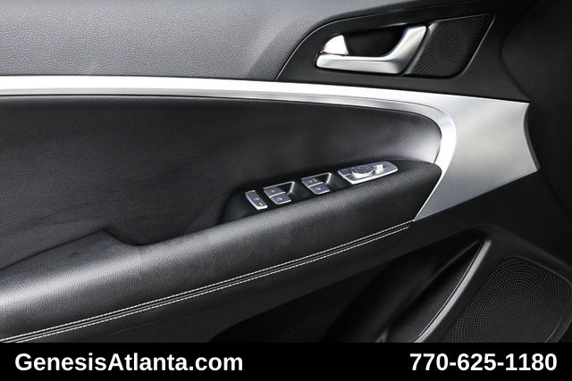 2025 Genesis G70 2.5T photo 11