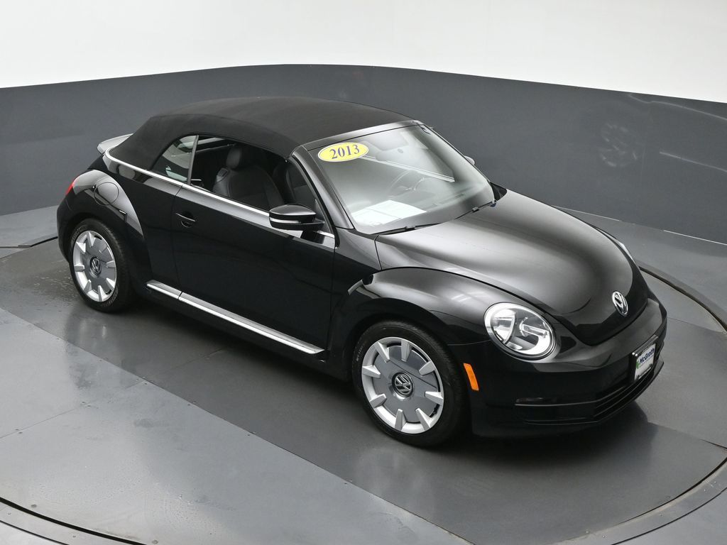 Used 2013 Volkswagen Beetle 2.5 with VIN 3VW5X7AT0DM832537 for sale in Marion, IA